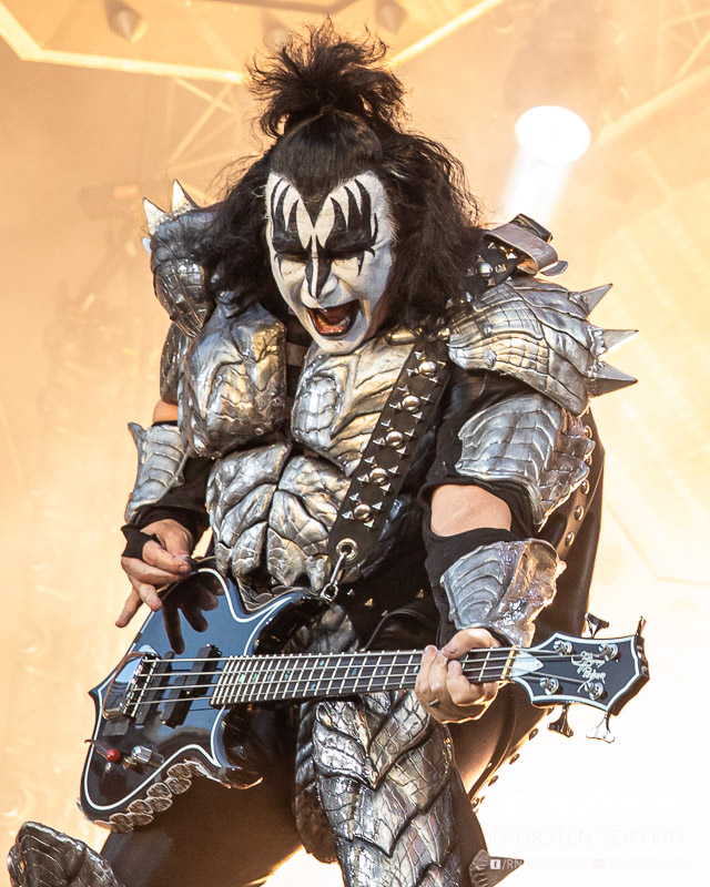 Kiss-6481.jpg