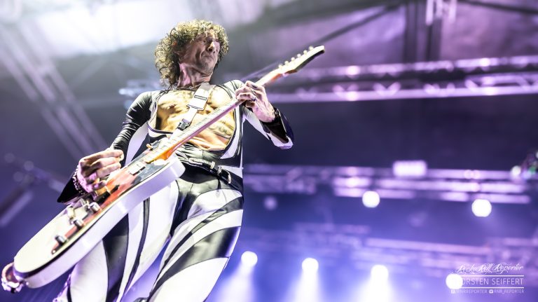 The Darkness-8736